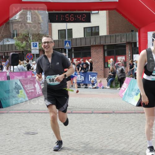 10.05.2026 - 8. Wedeler Halbmarathon Yannick Fuchs http://msf.ph/oto/9735538 10.05.2026 11:56:40 Ziel 361, 538, 587, 747, 2061, 2136 meine-sportfotos.de