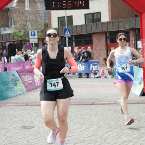 10.05.2026 - 8. Wedeler Halbmarathon Yannick Fuchs http://msf.ph/oto/9735546 10.05.2026 11:56:42 Ziel 293, 361, 538, 587, 747, 2061, 2136 meine-sportfotos.de