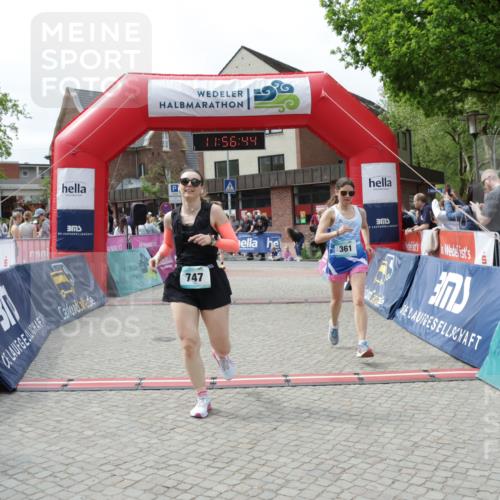 10.05.2026 - 8. Wedeler Halbmarathon Yannick Fuchs http://msf.ph/oto/9735548 10.05.2026 11:56:43 Ziel 293, 361, 538, 587, 747, 2061, 2136 meine-sportfotos.de