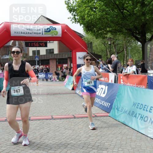 10.05.2026 - 8. Wedeler Halbmarathon Yannick Fuchs http://msf.ph/oto/9735551 10.05.2026 11:56:43 Ziel 293, 361, 538, 587, 747, 2061, 2136 meine-sportfotos.de