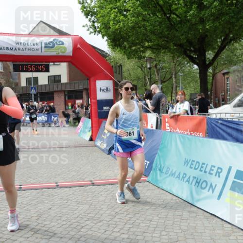 10.05.2026 - 8. Wedeler Halbmarathon Yannick Fuchs http://msf.ph/oto/9735552 10.05.2026 11:56:43 Ziel 293, 361, 538, 587, 747, 2061, 2136 meine-sportfotos.de
