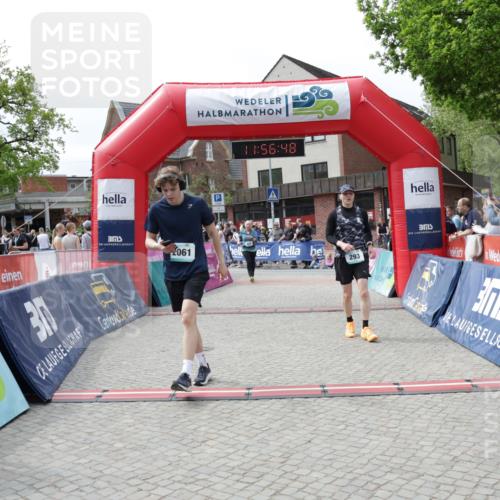 10.05.2026 - 8. Wedeler Halbmarathon Yannick Fuchs http://msf.ph/oto/9735562 10.05.2026 11:56:46 Ziel 293, 337, 361, 747, 2061 meine-sportfotos.de