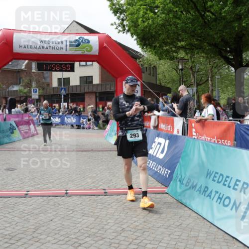 10.05.2026 - 8. Wedeler Halbmarathon Yannick Fuchs http://msf.ph/oto/9735568 10.05.2026 11:56:48 Ziel 293, 337, 361, 700, 2061 meine-sportfotos.de