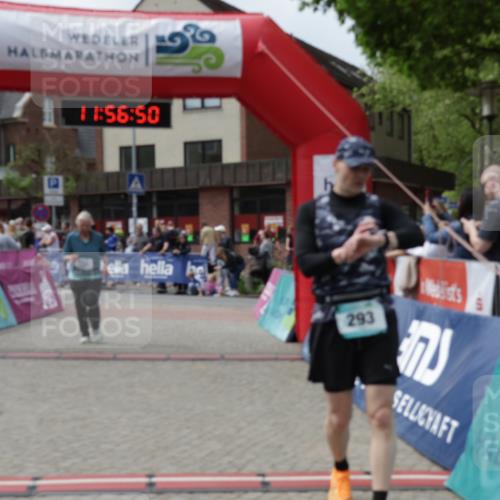 10.05.2026 - 8. Wedeler Halbmarathon Yannick Fuchs http://msf.ph/oto/9735569 10.05.2026 11:56:48 Ziel 293, 337, 361, 700, 2061 meine-sportfotos.de