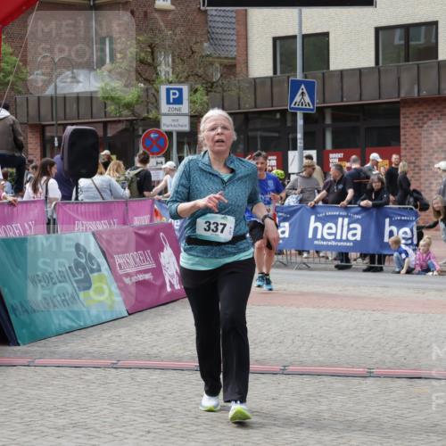 10.05.2026 - 8. Wedeler Halbmarathon Yannick Fuchs http://msf.ph/oto/9735570 10.05.2026 11:56:50 Ziel 293, 337, 700 meine-sportfotos.de