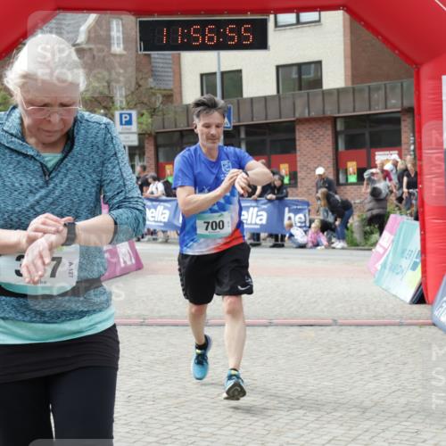 10.05.2026 - 8. Wedeler Halbmarathon Yannick Fuchs http://msf.ph/oto/9735582 10.05.2026 11:56:53 Ziel 337, 700 meine-sportfotos.de