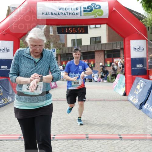 10.05.2026 - 8. Wedeler Halbmarathon Yannick Fuchs http://msf.ph/oto/9735583 10.05.2026 11:56:54 Ziel 337, 700 meine-sportfotos.de