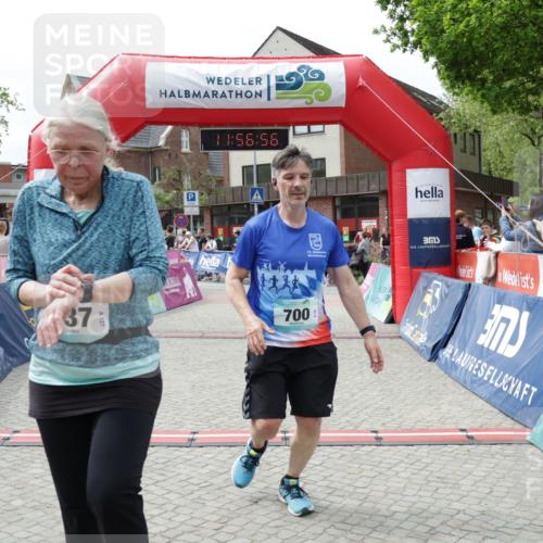 10.05.2026 - 8. Wedeler Halbmarathon Yannick Fuchs http://msf.ph/oto/9735588 10.05.2026 11:56:54 Ziel 337, 700 meine-sportfotos.de