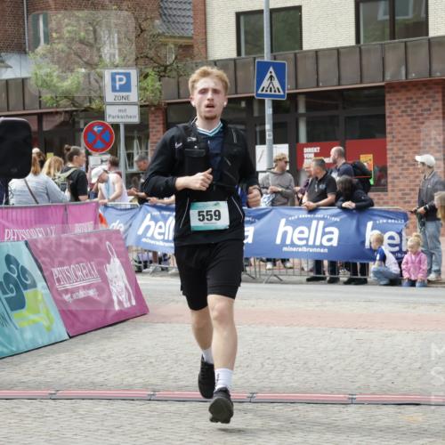 10.05.2026 - 8. Wedeler Halbmarathon Yannick Fuchs http://msf.ph/oto/9735597 10.05.2026 11:57:02 Ziel 559 meine-sportfotos.de