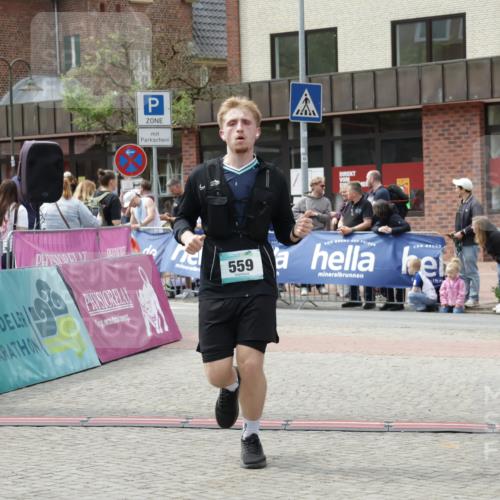 10.05.2026 - 8. Wedeler Halbmarathon Yannick Fuchs http://msf.ph/oto/9735598 10.05.2026 11:57:02 Ziel 559 meine-sportfotos.de