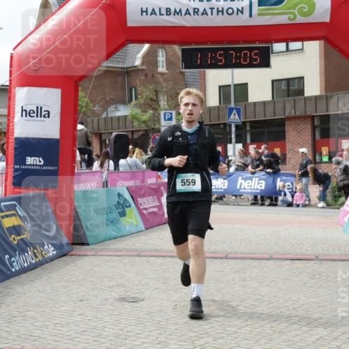 10.05.2026 - 8. Wedeler Halbmarathon Yannick Fuchs http://msf.ph/oto/9735602 10.05.2026 11:57:03 Ziel 559 meine-sportfotos.de
