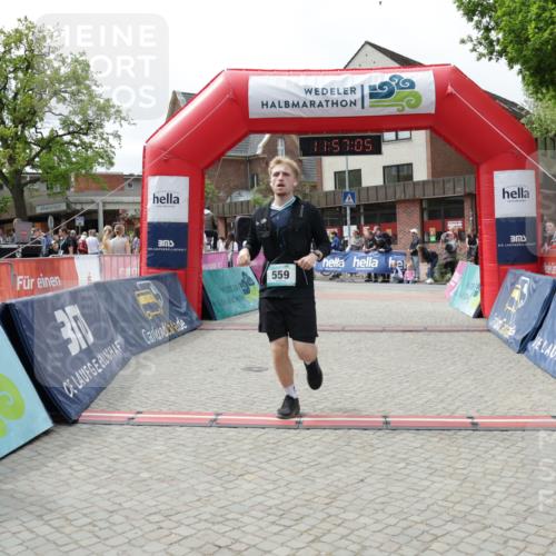 10.05.2026 - 8. Wedeler Halbmarathon Yannick Fuchs http://msf.ph/oto/9735605 10.05.2026 11:57:03 Ziel 559 meine-sportfotos.de