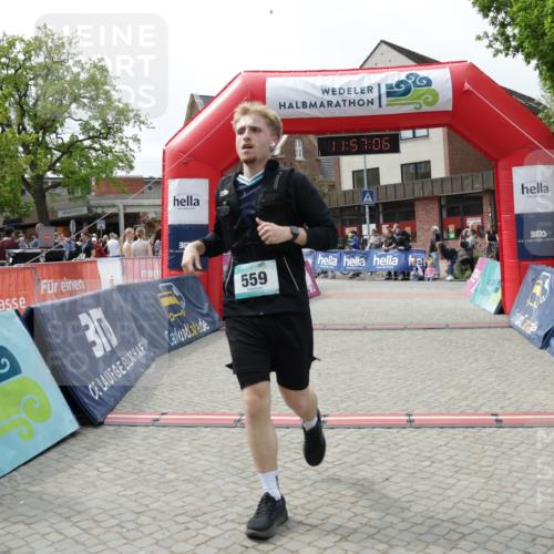 10.05.2026 - 8. Wedeler Halbmarathon Yannick Fuchs http://msf.ph/oto/9735608 10.05.2026 11:57:04 Ziel 559 meine-sportfotos.de