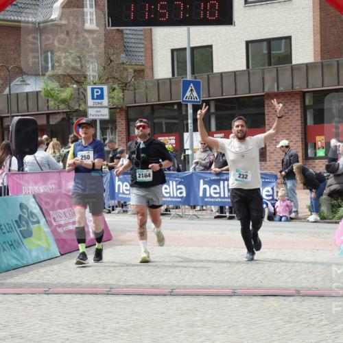 10.05.2026 - 8. Wedeler Halbmarathon Yannick Fuchs http://msf.ph/oto/9735618 10.05.2026 11:57:08 Ziel 232, 250, 559, 2164 meine-sportfotos.de