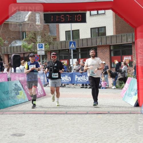 10.05.2026 - 8. Wedeler Halbmarathon Yannick Fuchs http://msf.ph/oto/9735621 10.05.2026 11:57:08 Ziel 232, 250, 559, 2164 meine-sportfotos.de