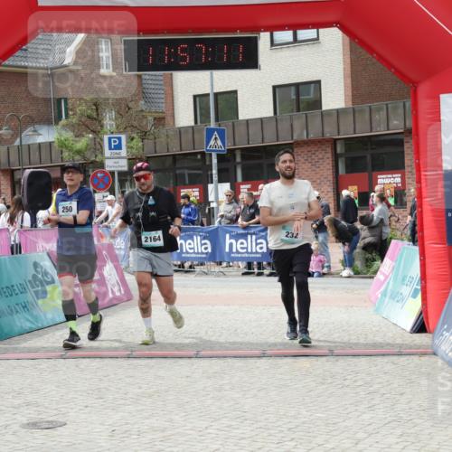 10.05.2026 - 8. Wedeler Halbmarathon Yannick Fuchs http://msf.ph/oto/9735623 10.05.2026 11:57:09 Ziel 232, 250, 2164 meine-sportfotos.de