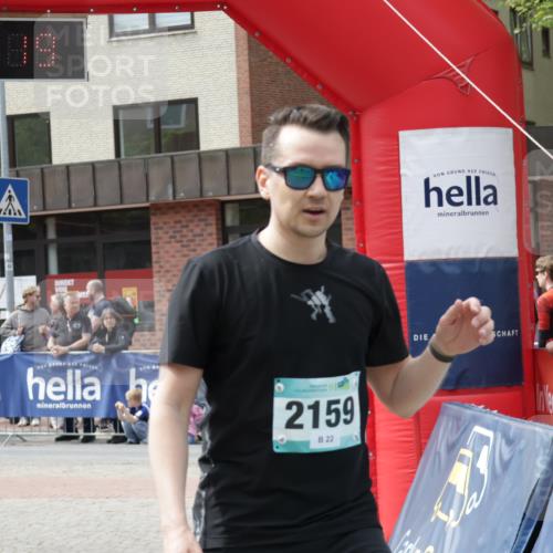 10.05.2026 - 8. Wedeler Halbmarathon Yannick Fuchs http://msf.ph/oto/9735658 10.05.2026 11:57:17 Ziel 2159 meine-sportfotos.de