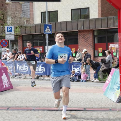 10.05.2026 - 8. Wedeler Halbmarathon Yannick Fuchs http://msf.ph/oto/9735662 10.05.2026 11:57:27 Ziel 513, 588 meine-sportfotos.de
