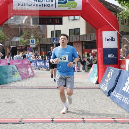 10.05.2026 - 8. Wedeler Halbmarathon Yannick Fuchs http://msf.ph/oto/9735667 10.05.2026 11:57:28 Ziel 513, 588, 999 meine-sportfotos.de