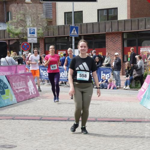 10.05.2026 - 8. Wedeler Halbmarathon Yannick Fuchs http://msf.ph/oto/9735713 10.05.2026 11:57:46 Ziel 558, 611, 836, 854, 972 meine-sportfotos.de