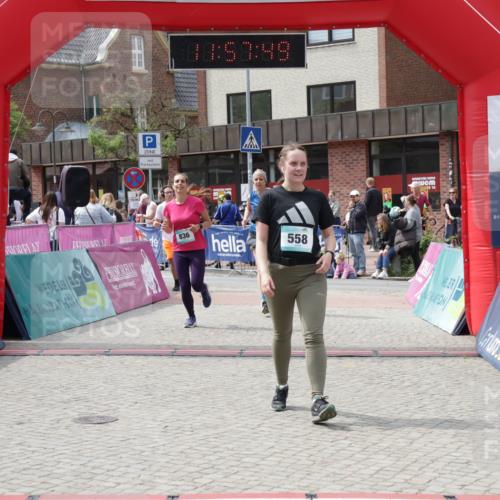 10.05.2026 - 8. Wedeler Halbmarathon Yannick Fuchs http://msf.ph/oto/9735715 10.05.2026 11:57:47 Ziel 558, 611, 723, 836, 972 meine-sportfotos.de