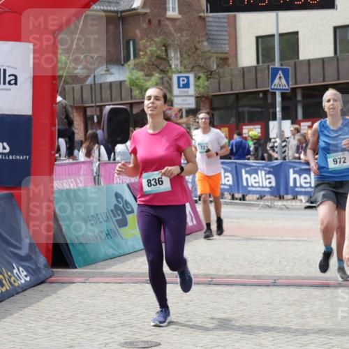 10.05.2026 - 8. Wedeler Halbmarathon Yannick Fuchs http://msf.ph/oto/9735718 10.05.2026 11:57:48 Ziel 558, 611, 723, 836, 972 meine-sportfotos.de