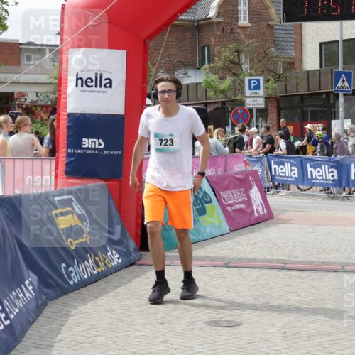 10.05.2026 - 8. Wedeler Halbmarathon Yannick Fuchs http://msf.ph/oto/9735729 10.05.2026 11:57:52 Ziel 558, 723, 836, 972 meine-sportfotos.de