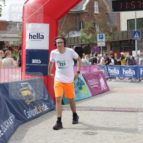 10.05.2026 - 8. Wedeler Halbmarathon Yannick Fuchs http://msf.ph/oto/9735730 10.05.2026 11:57:52 Ziel 558, 723, 836, 972 meine-sportfotos.de