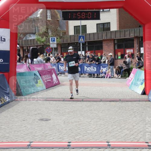 10.05.2026 - 8. Wedeler Halbmarathon Yannick Fuchs http://msf.ph/oto/9735742 10.05.2026 11:57:59 Ziel 2114, 2204 meine-sportfotos.de
