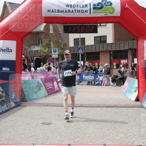 10.05.2026 - 8. Wedeler Halbmarathon Yannick Fuchs http://msf.ph/oto/9735746 10.05.2026 11:58:00 Ziel 2114, 2204 meine-sportfotos.de