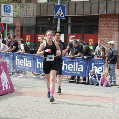 10.05.2026 - 8. Wedeler Halbmarathon Yannick Fuchs http://msf.ph/oto/9735758 10.05.2026 11:58:07 Ziel 608, 894, 2204 meine-sportfotos.de
