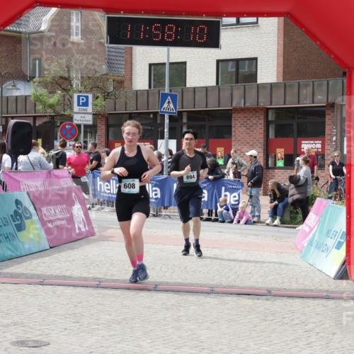 10.05.2026 - 8. Wedeler Halbmarathon Yannick Fuchs http://msf.ph/oto/9735763 10.05.2026 11:58:09 Ziel 608, 894, 2204, 2231 meine-sportfotos.de