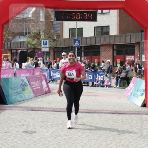 10.05.2026 - 8. Wedeler Halbmarathon Yannick Fuchs http://msf.ph/oto/9735814 10.05.2026 11:58:32 Ziel 77, 584, 879, 2131 meine-sportfotos.de