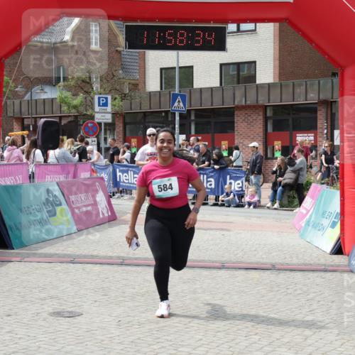 10.05.2026 - 8. Wedeler Halbmarathon Yannick Fuchs http://msf.ph/oto/9735815 10.05.2026 11:58:32 Ziel 77, 584, 879, 2131 meine-sportfotos.de