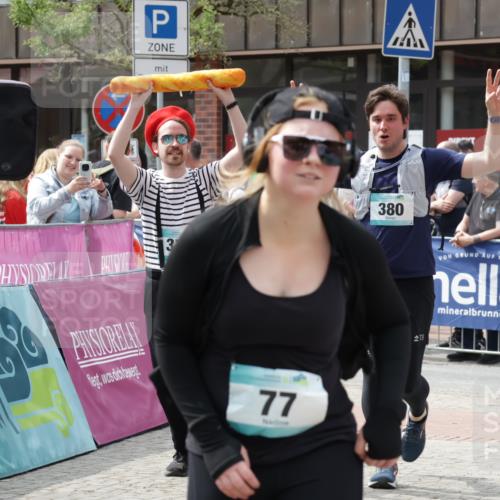 10.05.2026 - 8. Wedeler Halbmarathon Yannick Fuchs http://msf.ph/oto/9735833 10.05.2026 11:58:37 Ziel 77, 379, 380, 584, 879, 2131 meine-sportfotos.de