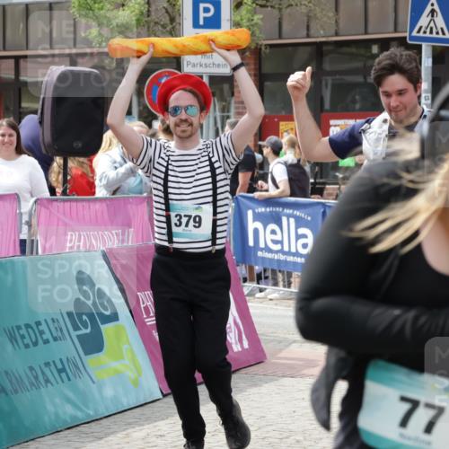 10.05.2026 - 8. Wedeler Halbmarathon Yannick Fuchs http://msf.ph/oto/9735836 10.05.2026 11:58:38 Ziel 77, 379, 380, 879, 2131 meine-sportfotos.de