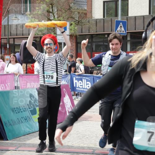 10.05.2026 - 8. Wedeler Halbmarathon Yannick Fuchs http://msf.ph/oto/9735839 10.05.2026 11:58:38 Ziel 77, 379, 380, 879, 2131 meine-sportfotos.de