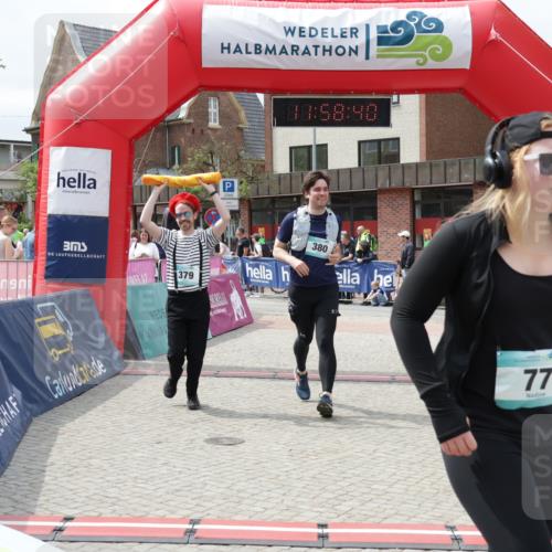 10.05.2026 - 8. Wedeler Halbmarathon Yannick Fuchs http://msf.ph/oto/9735843 10.05.2026 11:58:39 Ziel 77, 379, 380, 879, 2131 meine-sportfotos.de