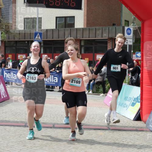 10.05.2026 - 8. Wedeler Halbmarathon Yannick Fuchs http://msf.ph/oto/9735864 10.05.2026 11:58:44 Ziel 136, 379, 380, 794, 901, 2163, 2169 meine-sportfotos.de