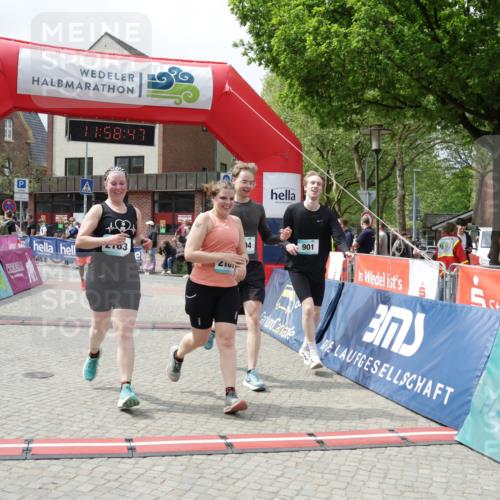 10.05.2026 - 8. Wedeler Halbmarathon Yannick Fuchs http://msf.ph/oto/9735870 10.05.2026 11:58:45 Ziel 136, 794, 901, 2163, 2169 meine-sportfotos.de