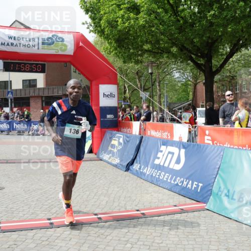 10.05.2026 - 8. Wedeler Halbmarathon Yannick Fuchs http://msf.ph/oto/9735883 10.05.2026 11:58:48 Ziel 136, 794, 901, 2163, 2169 meine-sportfotos.de