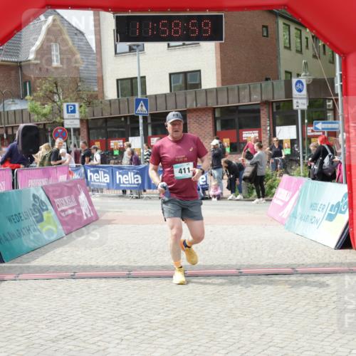 10.05.2026 - 8. Wedeler Halbmarathon Yannick Fuchs http://msf.ph/oto/9735889 10.05.2026 11:58:57 Ziel 411 meine-sportfotos.de