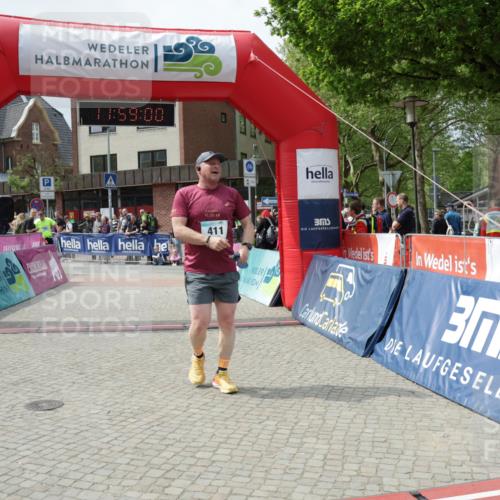 10.05.2026 - 8. Wedeler Halbmarathon Yannick Fuchs http://msf.ph/oto/9735897 10.05.2026 11:58:58 Ziel 411, 956 meine-sportfotos.de