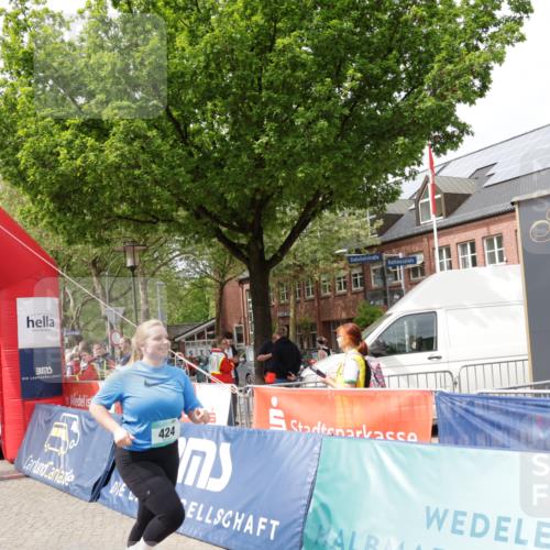10.05.2026 - 8. Wedeler Halbmarathon Yannick Fuchs http://msf.ph/oto/9735934 10.05.2026 11:59:09 Ziel 424, 482, 583, 737, 830, 870, 962, 2103 meine-sportfotos.de