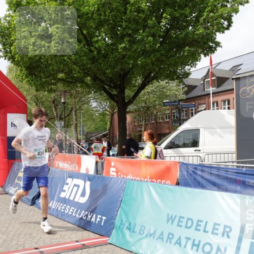 10.05.2026 - 8. Wedeler Halbmarathon Yannick Fuchs http://msf.ph/oto/9735943 10.05.2026 11:59:10 Ziel 424, 482, 583, 737, 830, 870, 962, 2103 meine-sportfotos.de