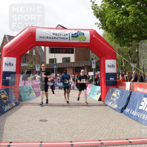 10.05.2026 - 8. Wedeler Halbmarathon Yannick Fuchs http://msf.ph/oto/9735947 10.05.2026 11:59:11 Ziel 381, 424, 482, 583, 737, 830, 870, 962, 2103, 2161 meine-sportfotos.de