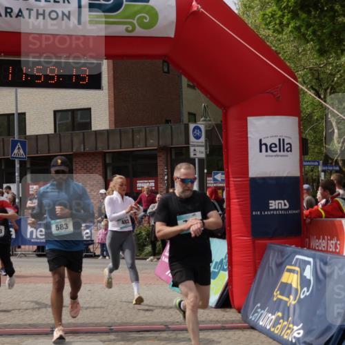 10.05.2026 - 8. Wedeler Halbmarathon Yannick Fuchs http://msf.ph/oto/9735950 10.05.2026 11:59:12 Ziel 381, 424, 482, 583, 737, 830, 870, 962, 2027, 2103, 2161 meine-sportfotos.de