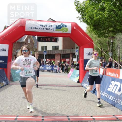 10.05.2026 - 8. Wedeler Halbmarathon Yannick Fuchs http://msf.ph/oto/9735974 10.05.2026 11:59:16 Ziel 381, 482, 583, 737, 870, 962, 2027, 2103, 2161 meine-sportfotos.de