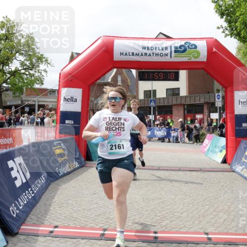 10.05.2026 - 8. Wedeler Halbmarathon Yannick Fuchs http://msf.ph/oto/9735975 10.05.2026 11:59:17 Ziel 381, 482, 583, 737, 870, 962, 2027, 2103, 2161 meine-sportfotos.de