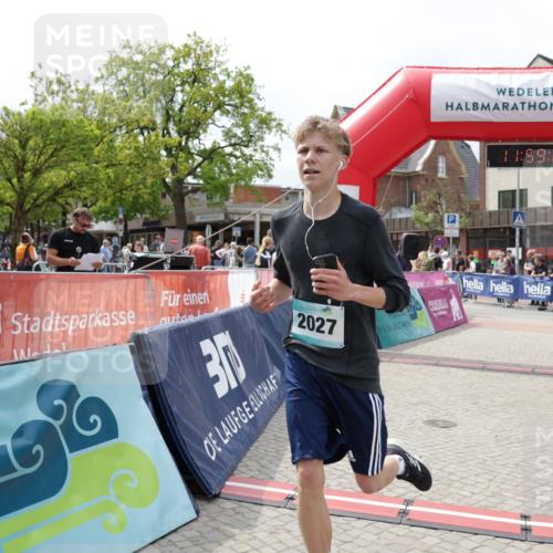 10.05.2026 - 8. Wedeler Halbmarathon Yannick Fuchs http://msf.ph/oto/9735983 10.05.2026 11:59:18 Ziel 30, 381, 482, 962, 2027, 2103, 2161 meine-sportfotos.de